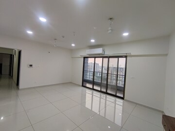 Room in 3 BHK Builder Floor at Paranjape Blue Ridge, Hinjewadi – for Rent