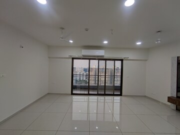 Room in 3 BHK Builder Floor at Paranjape Blue Ridge, Hinjewadi – for Rent