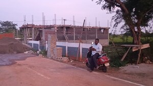  Plot – Exterior View View at Ponmalaipatti - for Sale