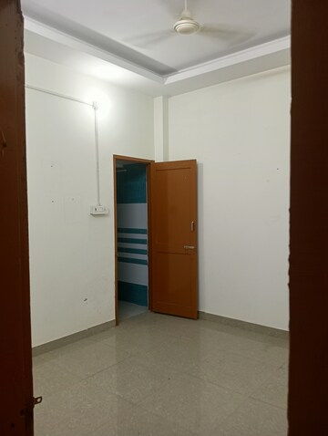 Room in 2 BHK Builder Floor at Lajpat Nagar ii – for Rent