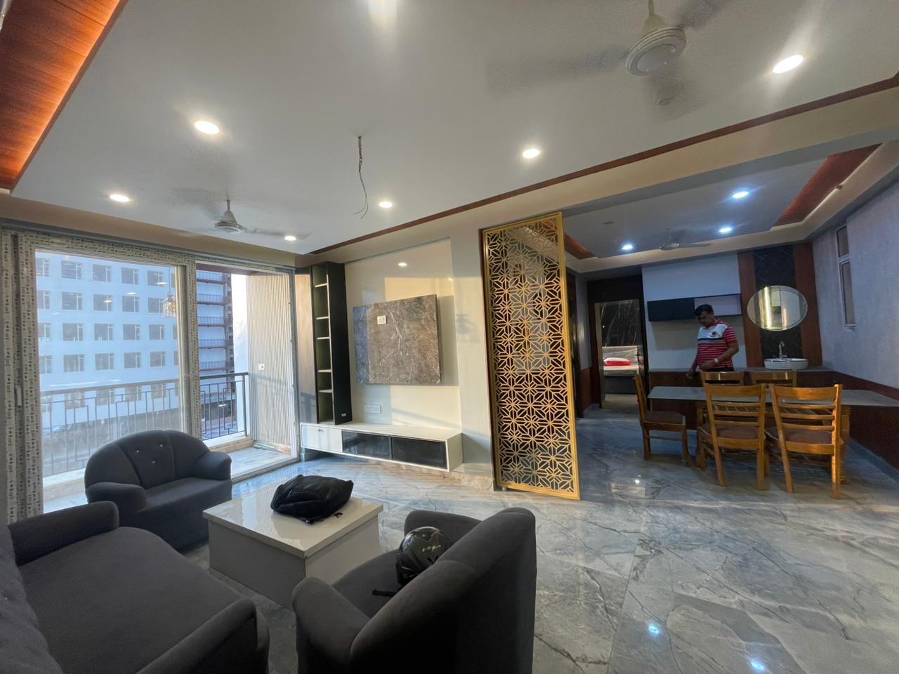 3.5 BHK + Servant Room Apartment For Rent in Paarth Aadyant