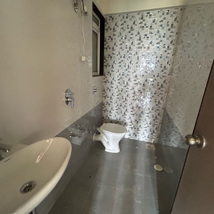 Bathroom, vihang-valley-phase-3 2 Bedroom 555 Sq.Ft. Apartment In Anand Nagar Thane 8682765