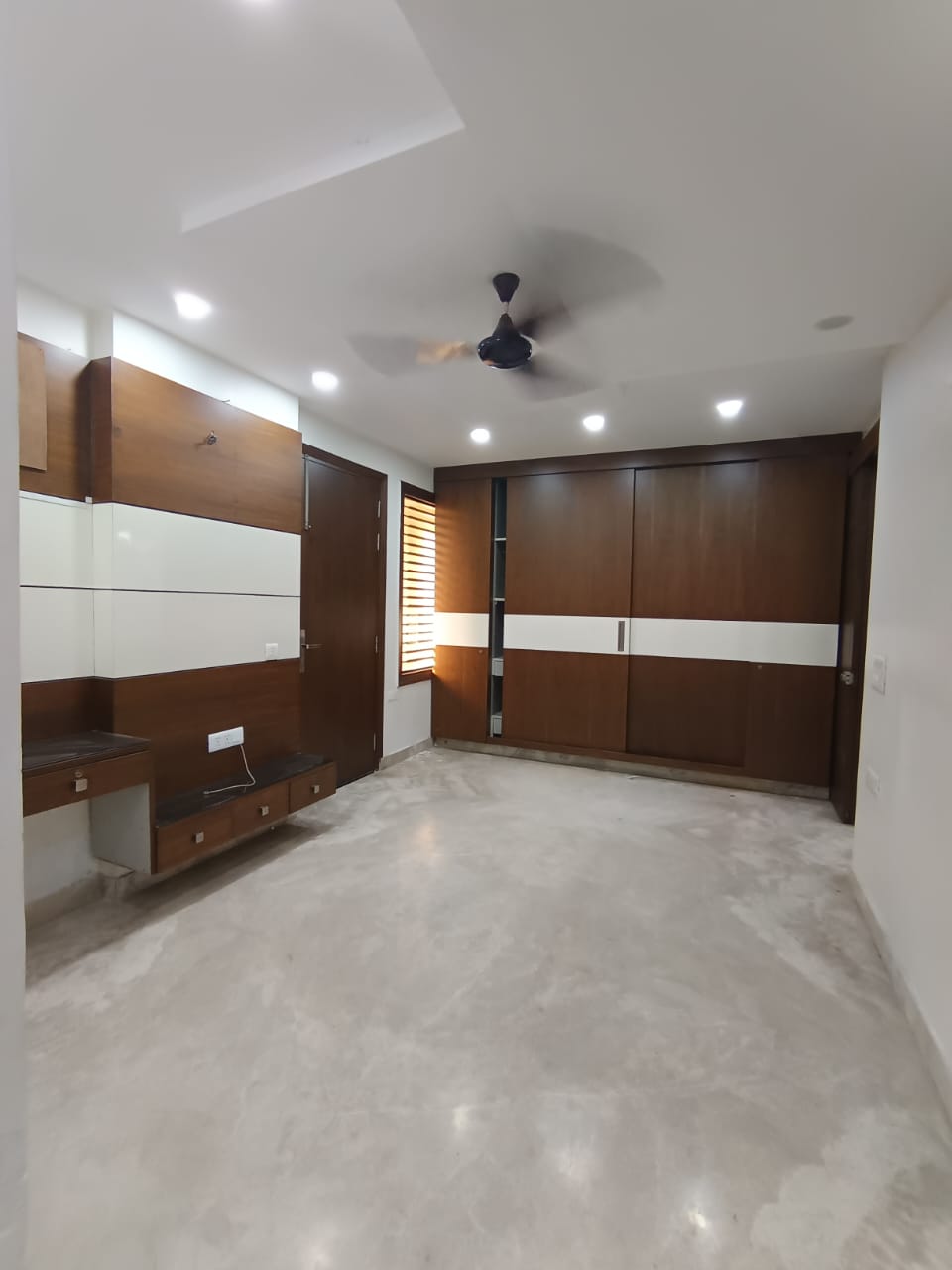 3 BHK + Pooja Room Apartment For Rent in Navbharat Apartments