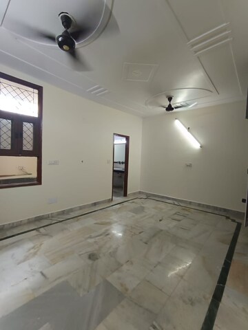 2.5 BHK Apartment For Rent in Anuradha Apartments CGHS, Paschim Vihar