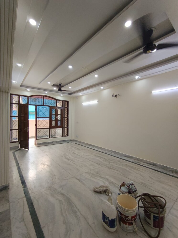 Room, anuradha-apartments-cghs 2.5 Bedroom 1000 Sq.Ft. Apartment In Paschim Vihar Delhi 8682779