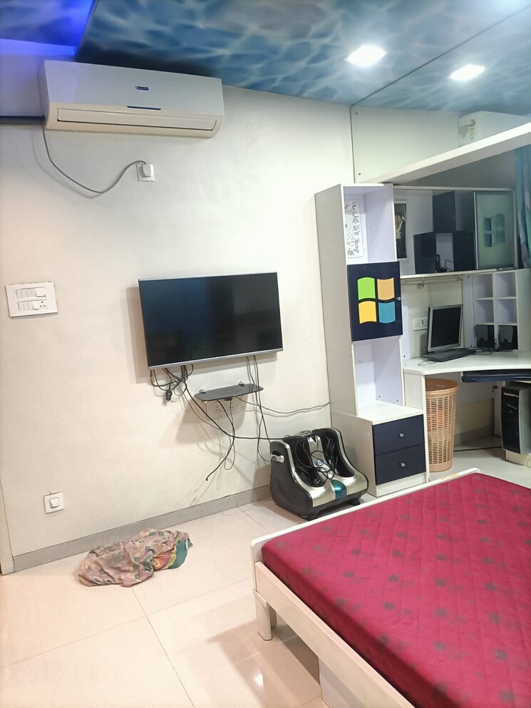 Master Bedroom, kubera-gulshan 2 Bedroom 1250 Sq.Ft. Apartment In Aundh Pune 8682780