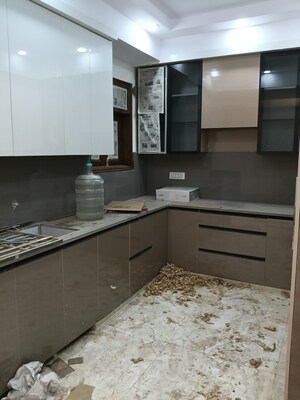 Kitchen in 3 BHK Builder Floor at Shalimar Apartments Shalimar Garden, Shalimar Garden – for Sale