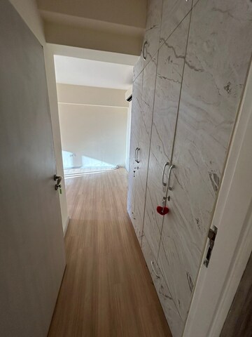Bathroom in 3 BHK Apartment at DLF The Skycourt, Sector 86 – for Sale