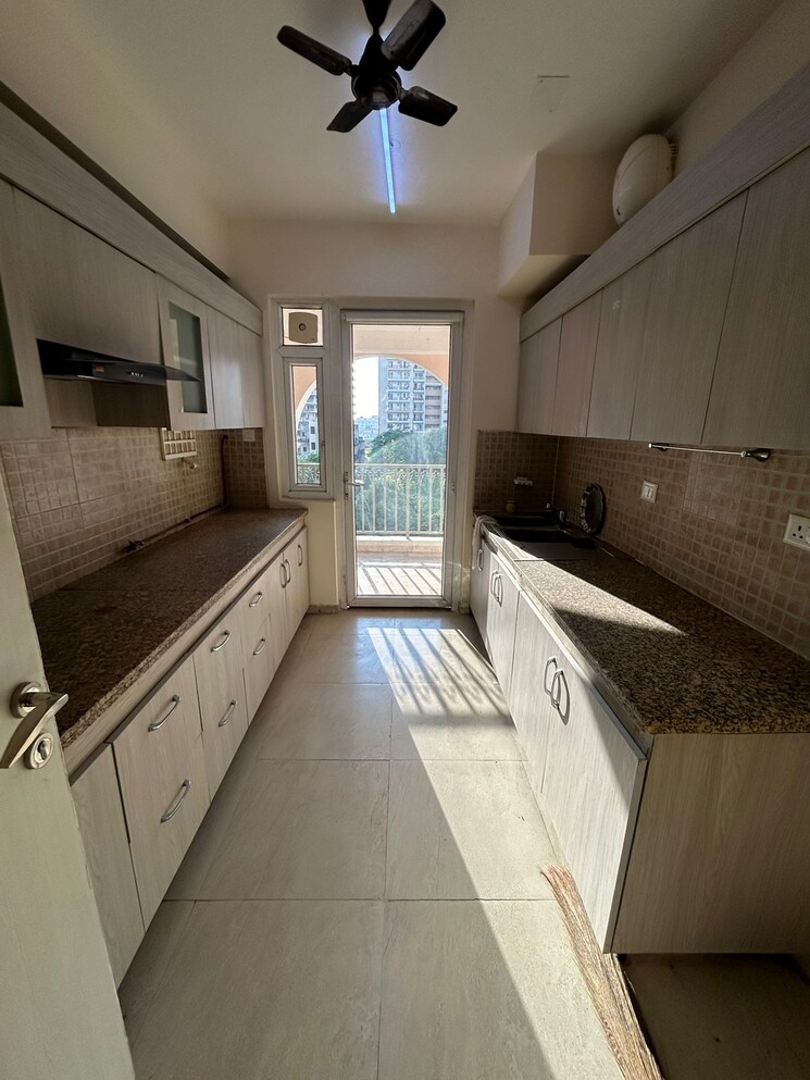 Kitchen, dlf-the-skycourt 3 Bedroom 1900 Sq.Ft. Apartment In Sector 86 Gurgaon 8682850