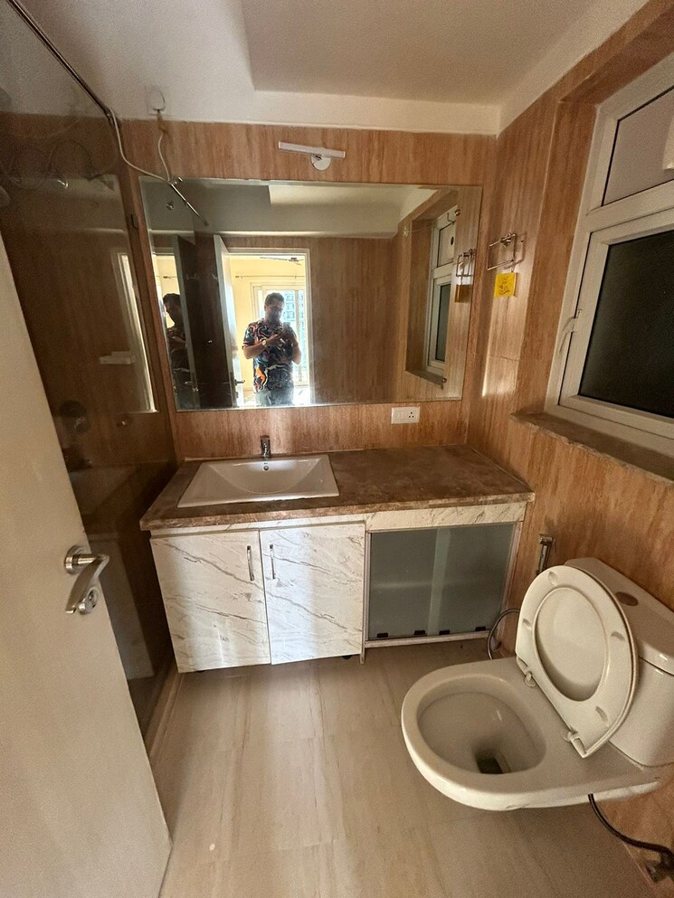 undefined, dlf-the-skycourt 3 Bedroom 1900 Sq.Ft. Apartment In Sector 86 Gurgaon 8682850