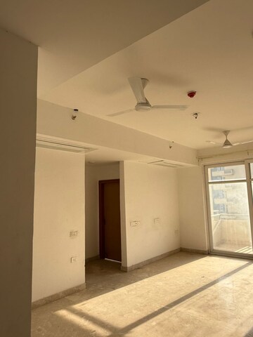 Room in 2 BHK Apartment at SS The Leaf, Sector 85 – for Sale