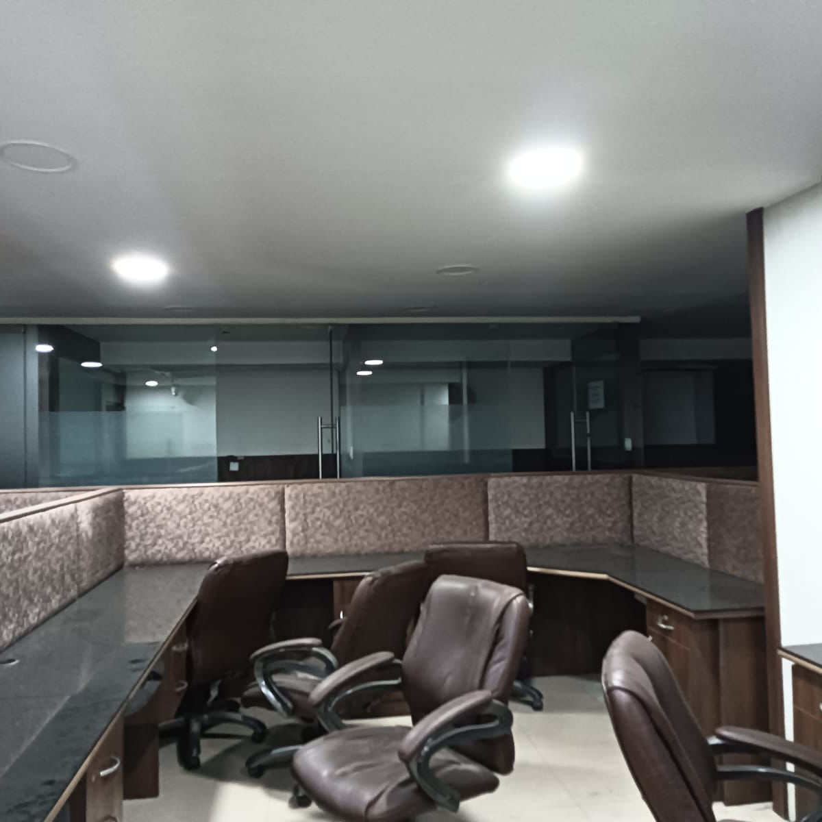 Office Space For Rent in 1350 Sq Feet Office Manim