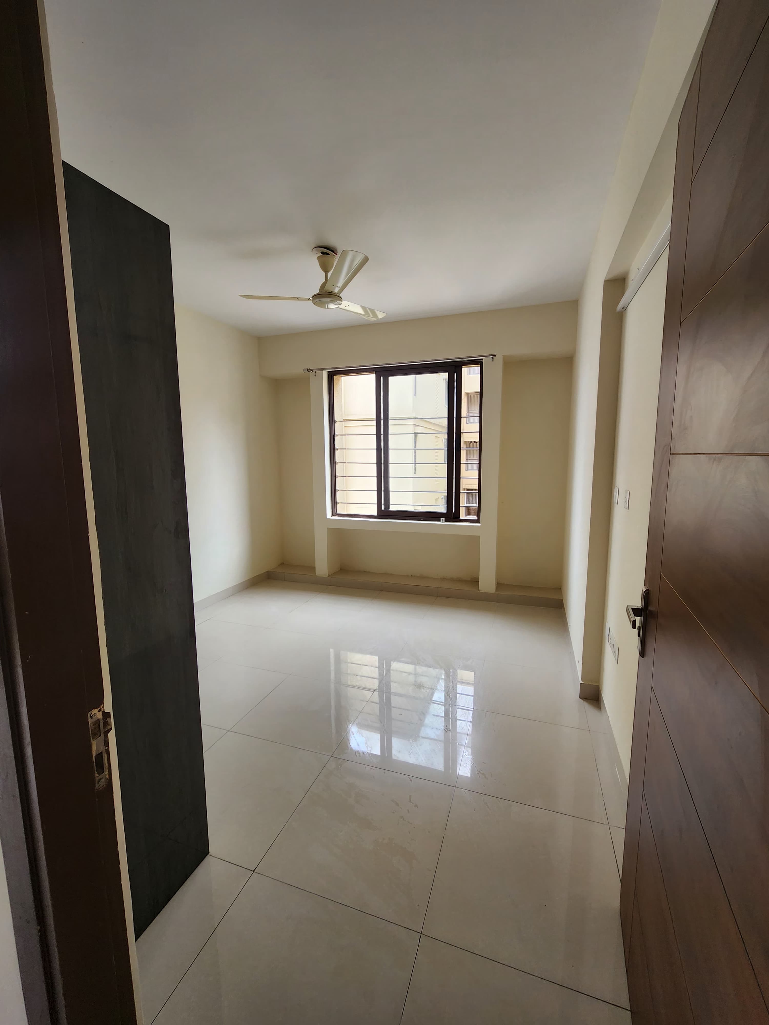 3 BHK + Servant Room Apartment For Rent in Akshat Anugrah