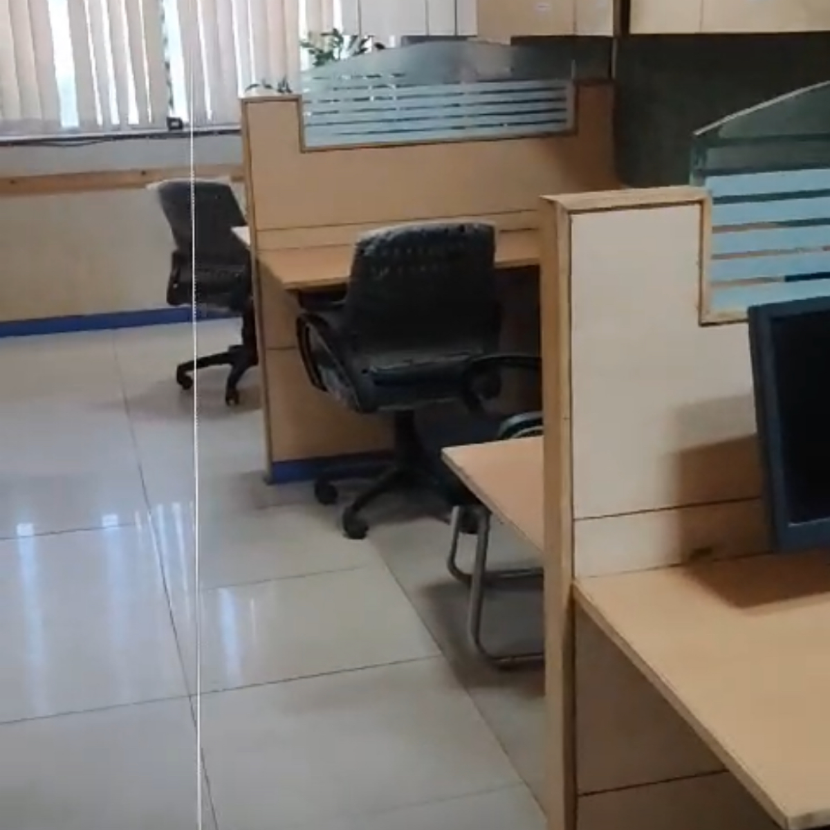 Office Space For Rent in 1200 Sq Feet Office Manim