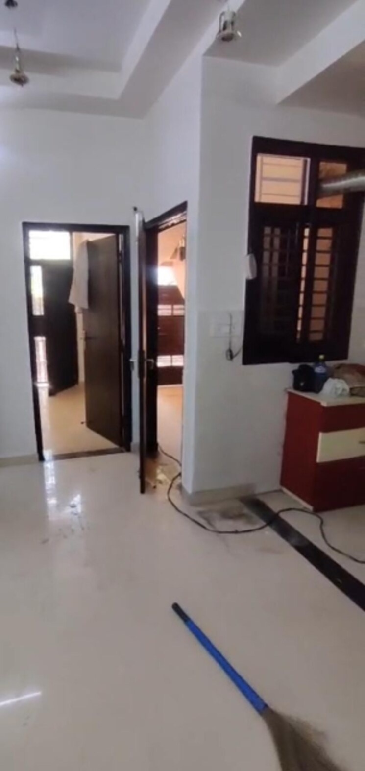 Living Room, vasundhara sector 5 3 Bedroom 900 Sq.Ft. Builder Floor In Vasundhara Sector 5 Ghaziabad 8682915