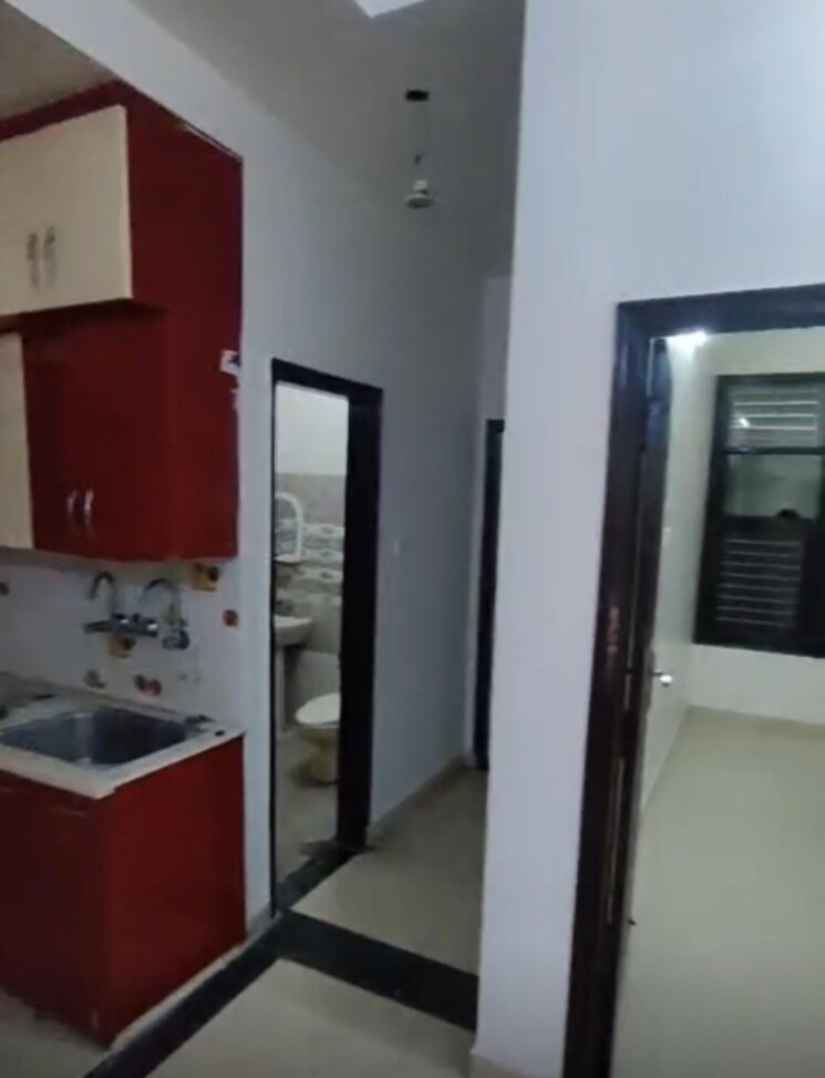 Kitchen, vasundhara sector 5 3 Bedroom 900 Sq.Ft. Builder Floor In Vasundhara Sector 5 Ghaziabad 8682915