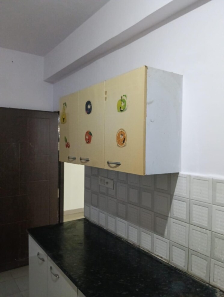 Kitchen, lalbagh 3 Bedroom 1500 Sq.Ft. Apartment In Lalbagh Lucknow 8682934