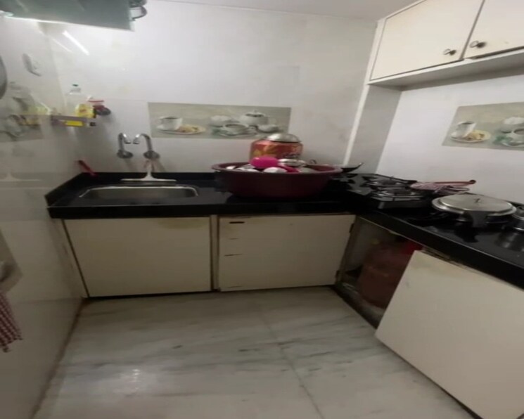Kitchen, dadar east 1 RK 300 Sq.Ft. Apartment In Dadar East Mumbai 8682979