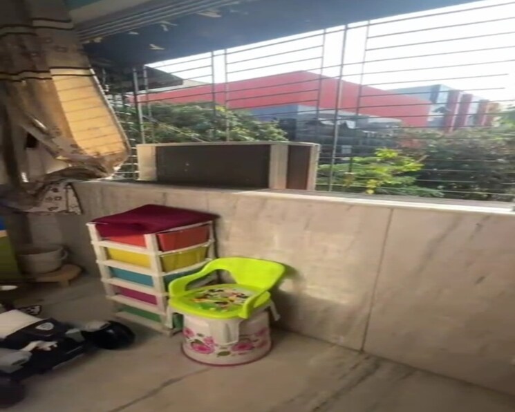 Balcony, dadar east 1 RK 300 Sq.Ft. Apartment In Dadar East Mumbai 8682979