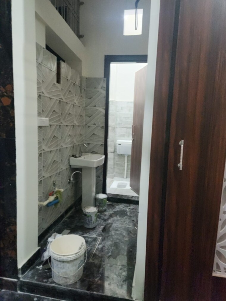 Balcony, raksha puram 4 Bedroom 77 Sq.Yd. Independent House In Raksha Puram Meerut 8683011