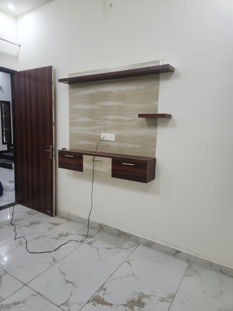 undefined, raksha puram 4 Bedroom 93 Sq.Yd. Independent House In Raksha Puram Meerut 8683025