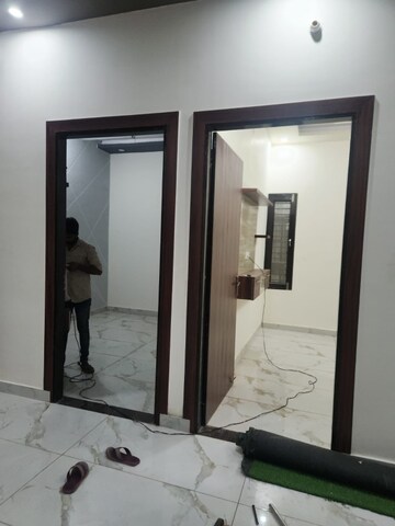 Room in 4 BHK Independent House at Amehra Adipur – for Sale