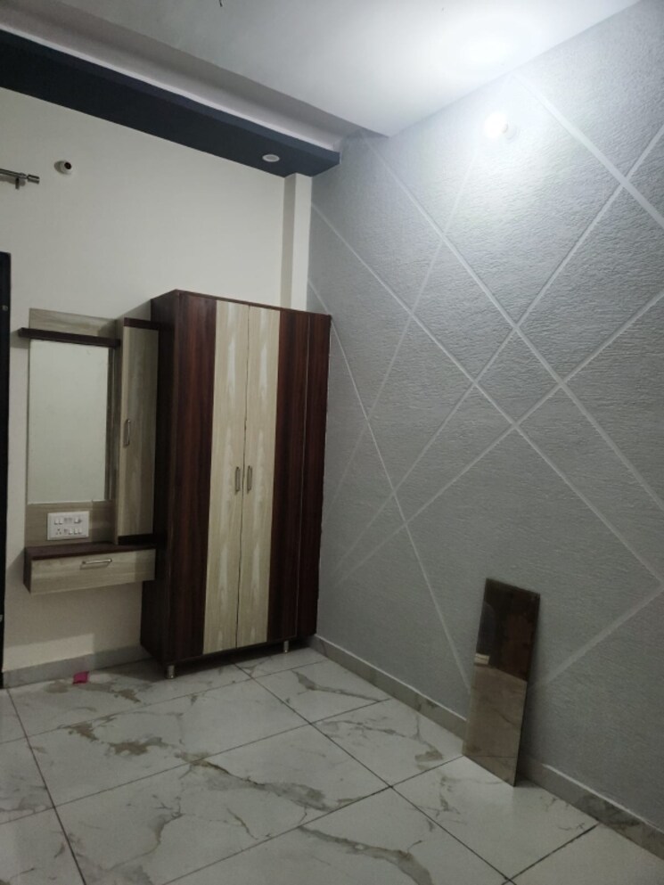 Room, amehra adipur 4 Bedroom 62 Sq.Yd. Independent House In Amehra Adipur Meerut 8683043