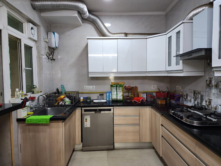 Kitchen, pioneer-park-phase-1 3 Bedroom 1670 Sq.Ft. Apartment In Sector 61 Gurgaon 8683064