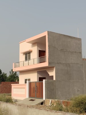 3 BHK Villa – Exterior View View at Sultanpur Road - for Sale