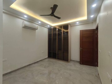 Room in 4 BHK Apartment at Ansal API Esencia, Sector 67 – for Sale