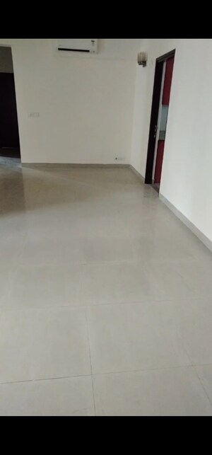 Room in 3 BHK Apartment at M3M Woodshire, Sector 107 – for Sale