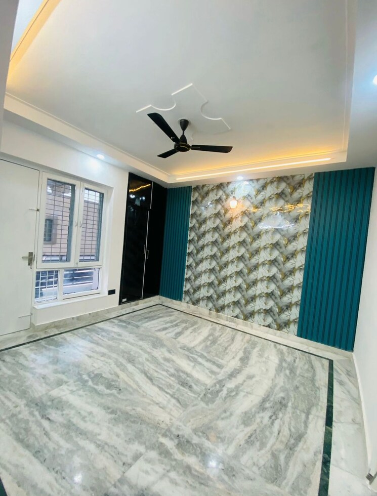 Bedroom, green fields colony 3 Bedroom 900 Sq.Ft. Builder Floor In Green Fields Colony Faridabad 8683192