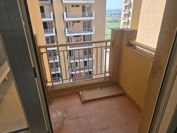 2 BHK Apartment For Rent in ROF Alante, Sector 108