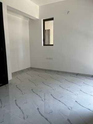 Room in 2 BHK Apartment at Raymond Ten X Habitat, Pokhran Road No Two – for Sale