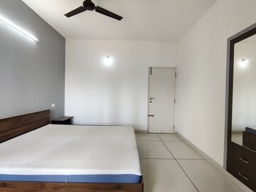 Furnished Amenities in 3 BHK Apartment at Vars Parkwood, Bellandur – for Rent