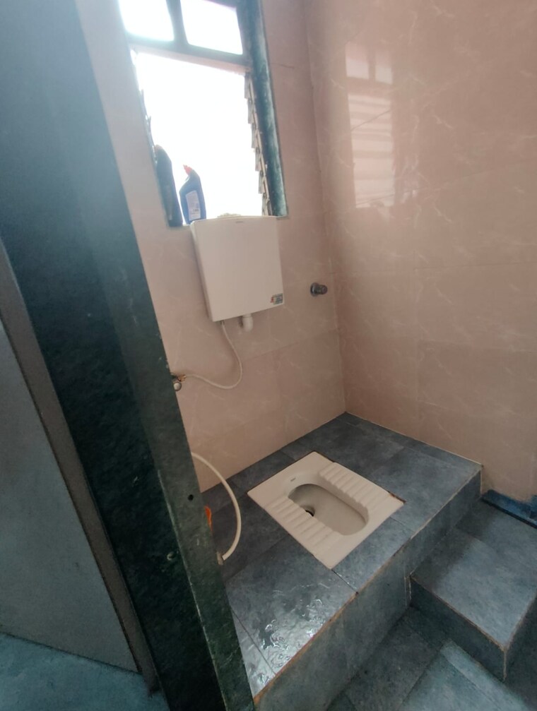 Bathroom, sector 15 kalamboli 1 Bedroom 560 Sq.Ft. Apartment In Sector 15 Kalamboli Navi Mumbai 8683307