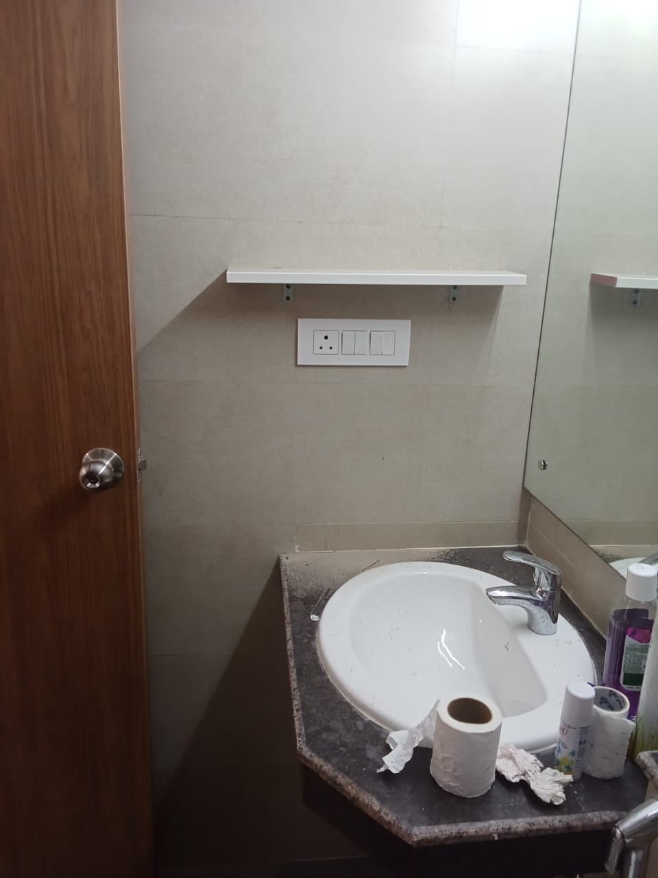 2 BHK Apartment For Rent in Supertech Cape Town