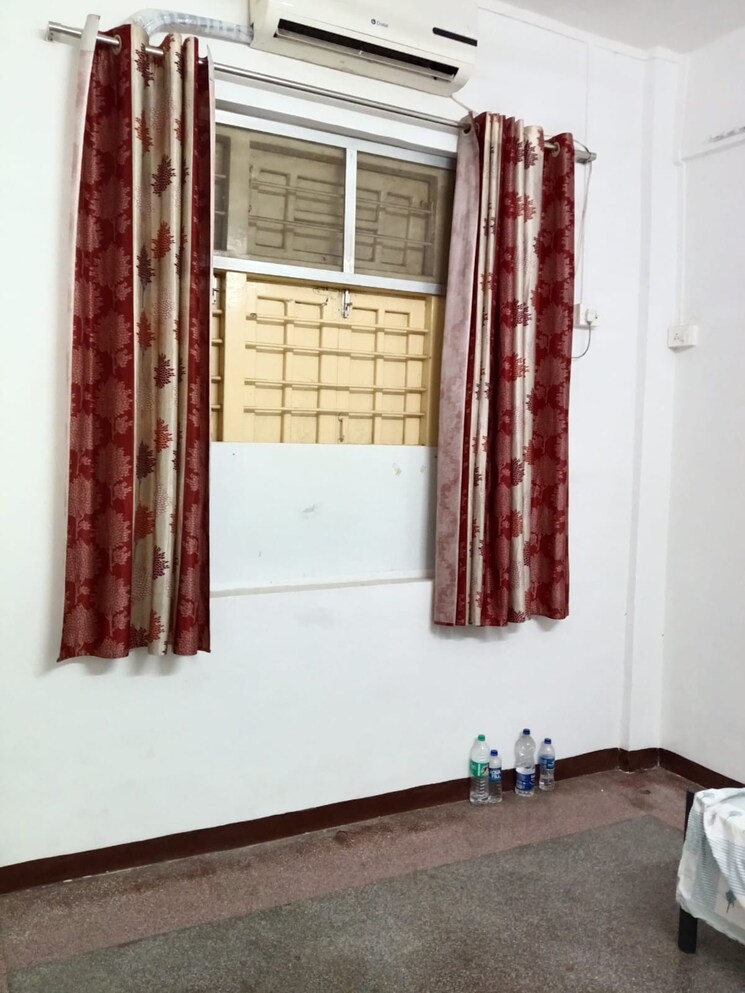 Room, mont-blanc-mahim 1 Bedroom 400 Sq.Ft. Apartment In Mahim Mumbai 8683356