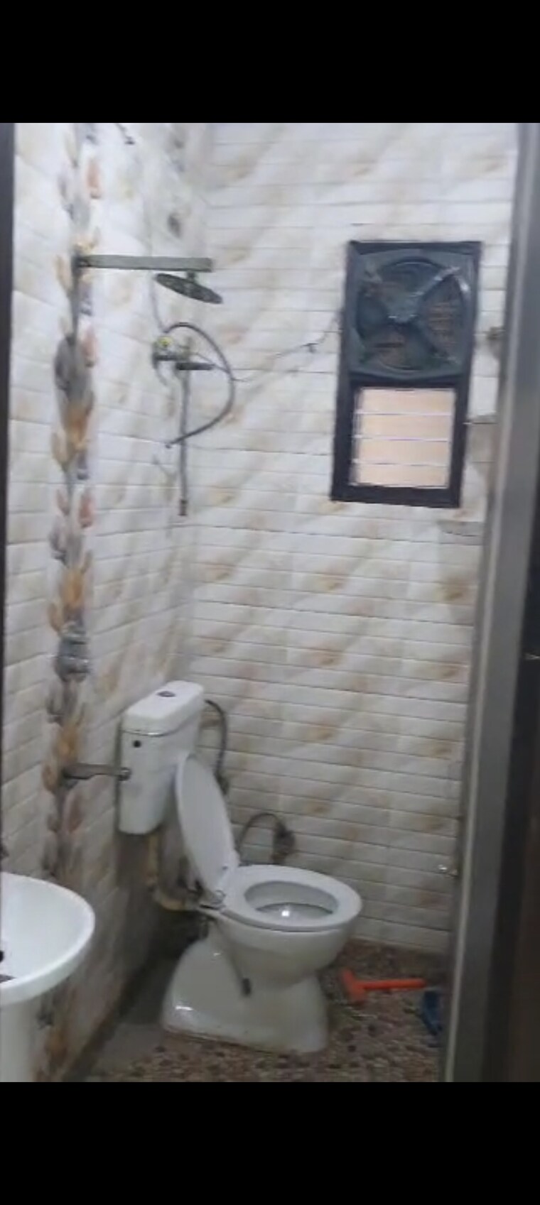 Bathroom, neelkanth-apartment-ii 2 Bedroom 60 Sq.Yd. Builder Floor In Burari Delhi 8683430