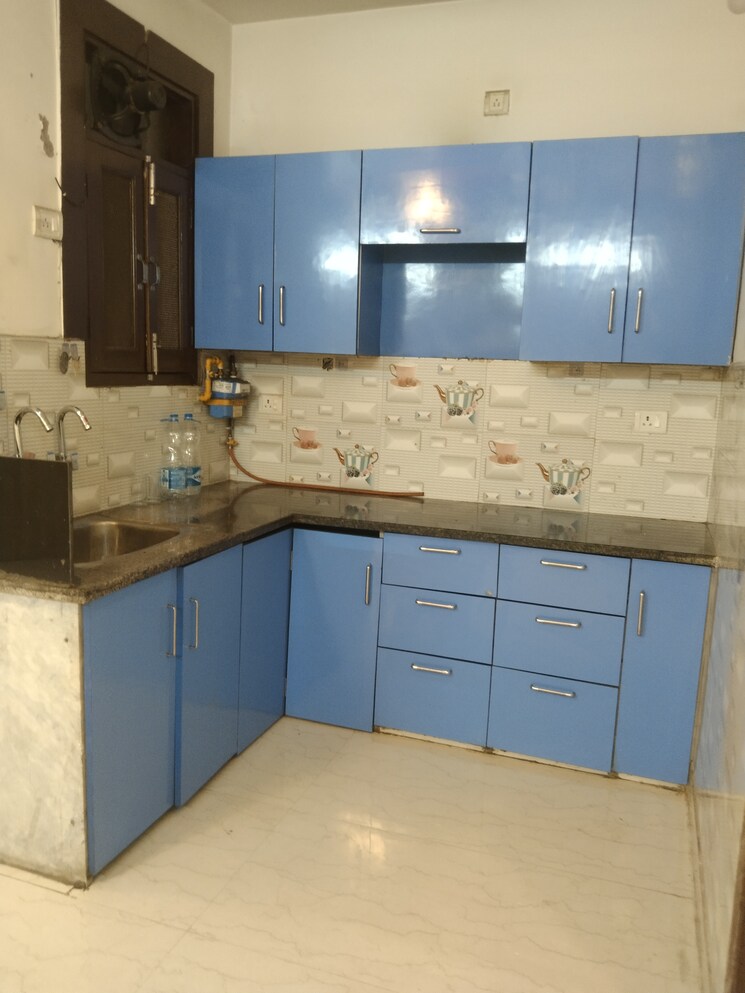 Kitchen, shakti khand 3 Bedroom 1200 Sq.Ft. Builder Floor In Shakti Khand Ghaziabad 8683420