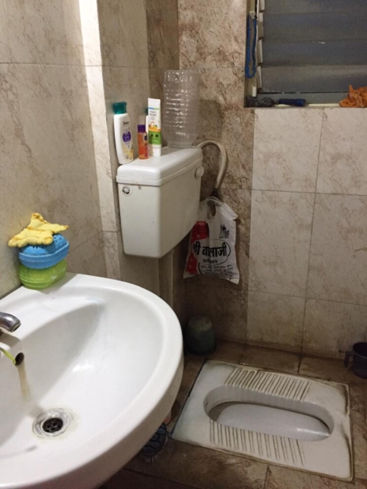 Bathroom, sarala-apartments-model-colony 2 Bedroom 1200 Sq.Ft. Apartment In Model Colony Pune 8683442