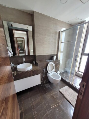 Bathroom in 3 BHK Apartment at M3M Golf Estate, Sector 65 – for Rent