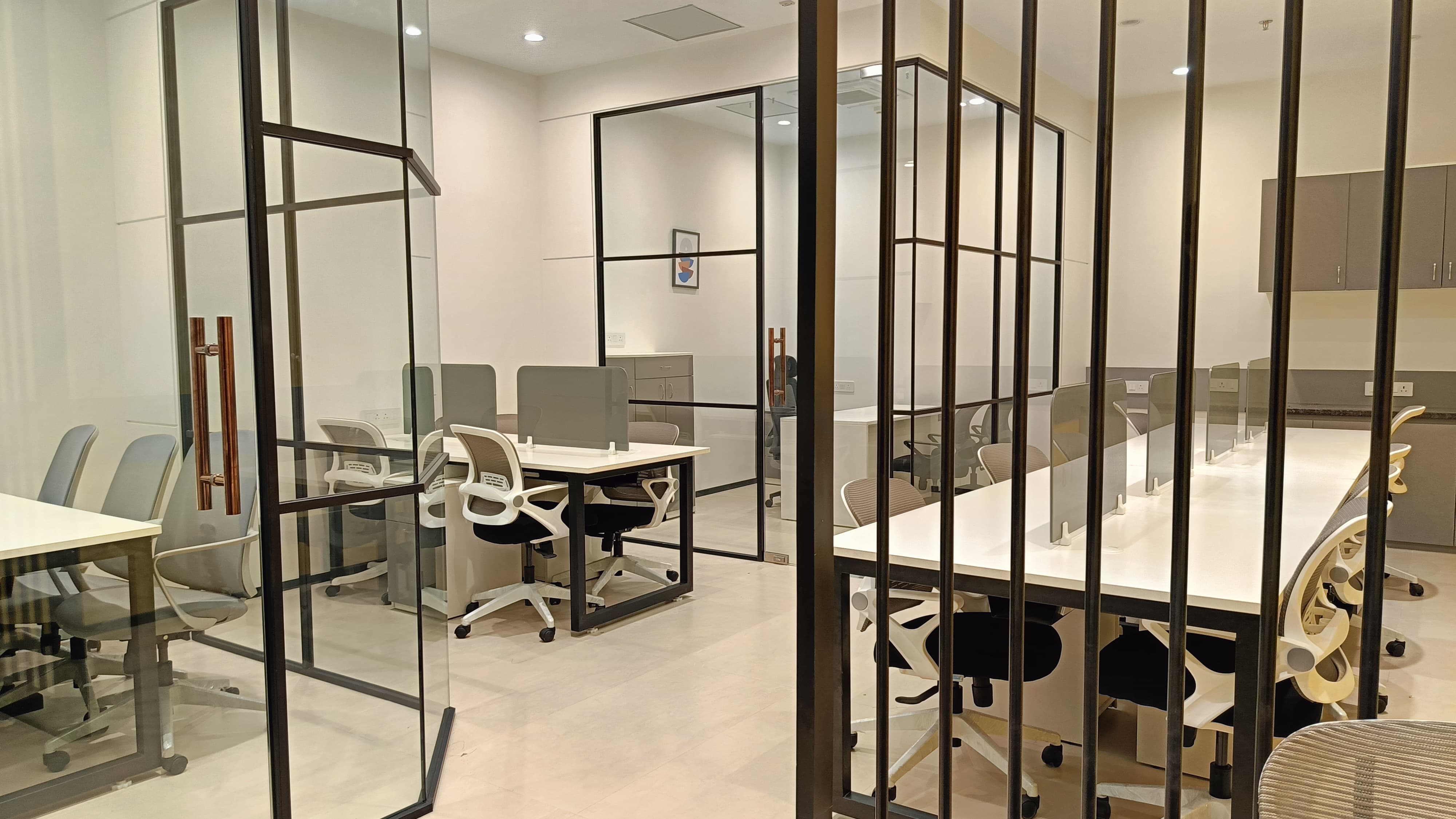 Office Space For Rent in Mani Casadona