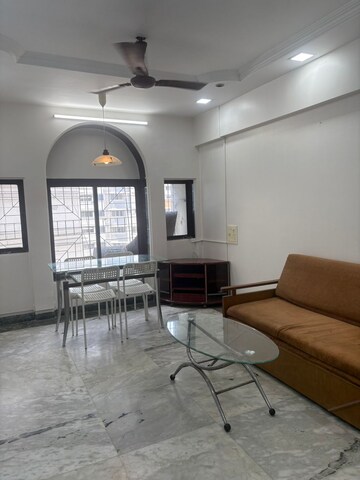 2 BHK Apartment For Rent in Santacruz East