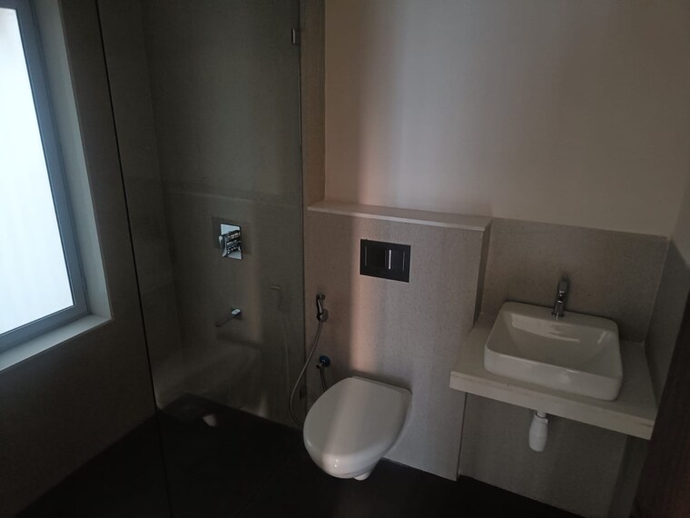 Bathroom, piramal-vaikunth-vraj 2 Bedroom 886 Sq.Ft. Apartment In Balkum Pada Thane 8683503