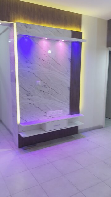 Furnished Amenities in 3 BHK Apartment at Wave City, Wave City – for Rent