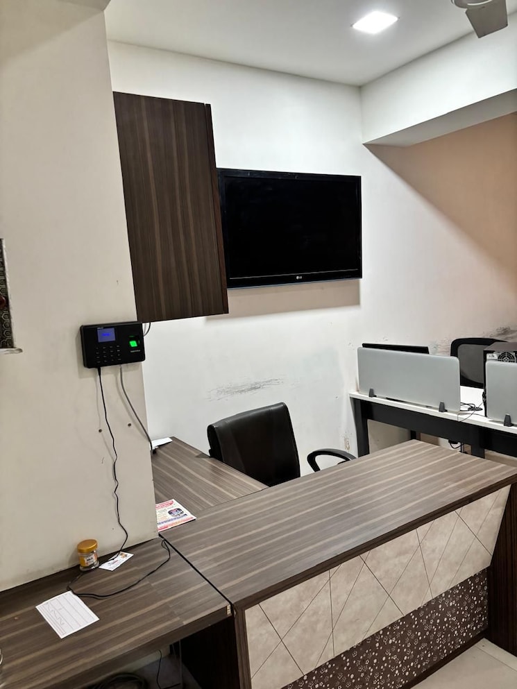Team Area, science city Commercial Office Space 1035 Sq.Ft. In Science City Ahmedabad 8683506