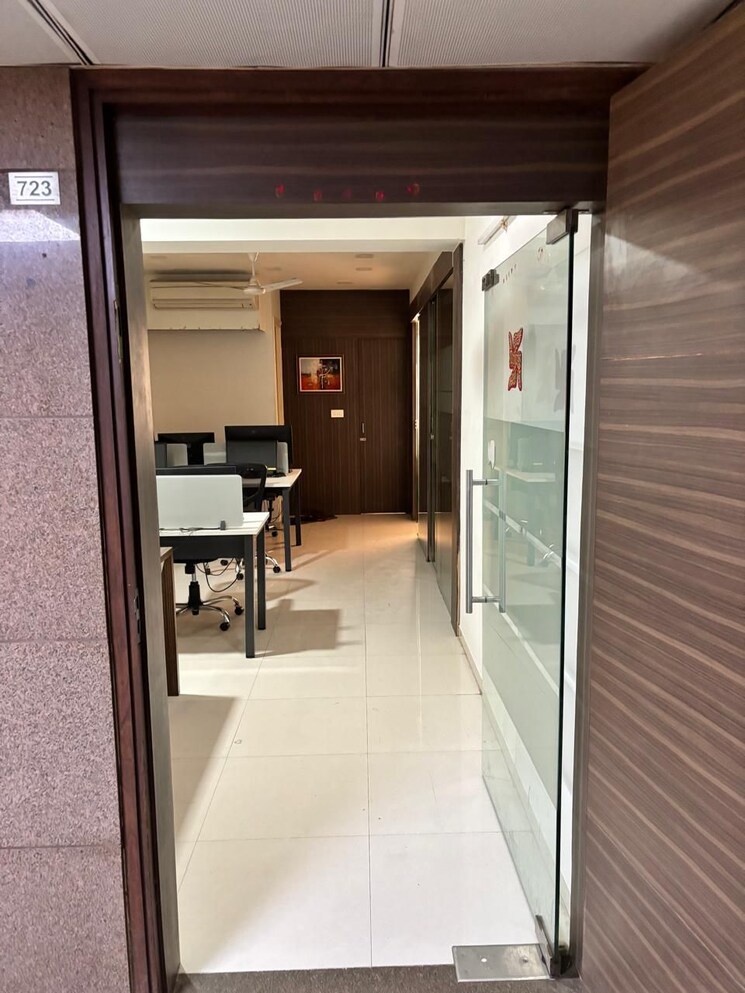 undefined, science city Commercial Office Space 1035 Sq.Ft. In Science City Ahmedabad 8683506