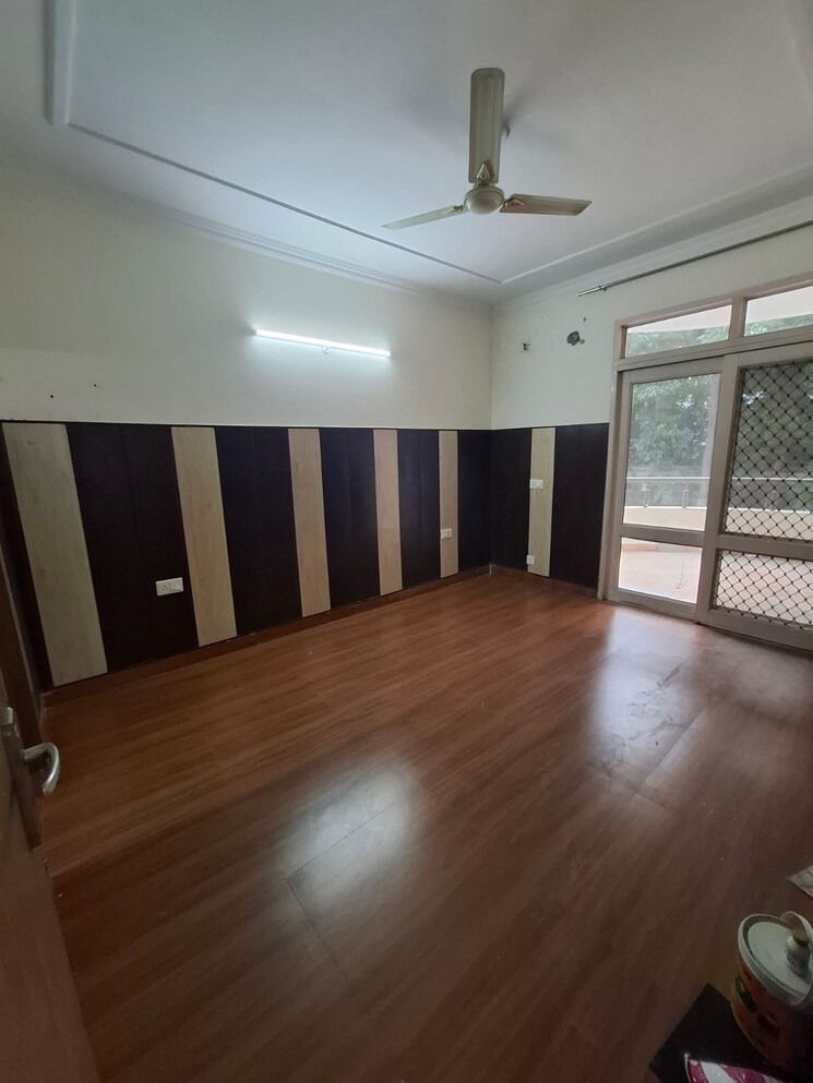 Room, vip road 2 Bedroom 1292 Sq.Ft. Apartment In Vip Road Zirakpur 8683525