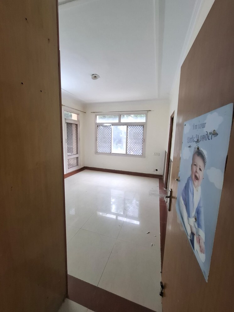 Room, vip road 2 Bedroom 1292 Sq.Ft. Apartment In Vip Road Zirakpur 8683525